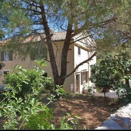 Antonija Guest house 3*