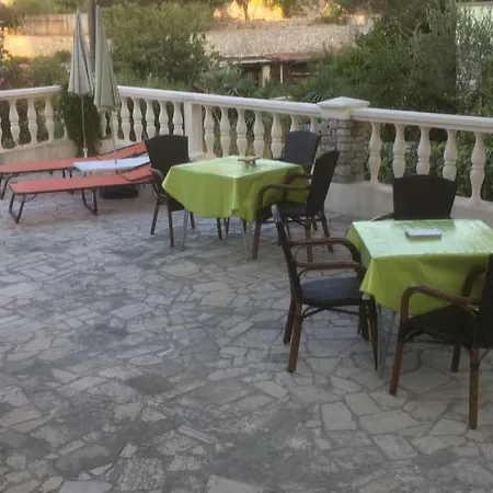 Antonija Guest house 3*